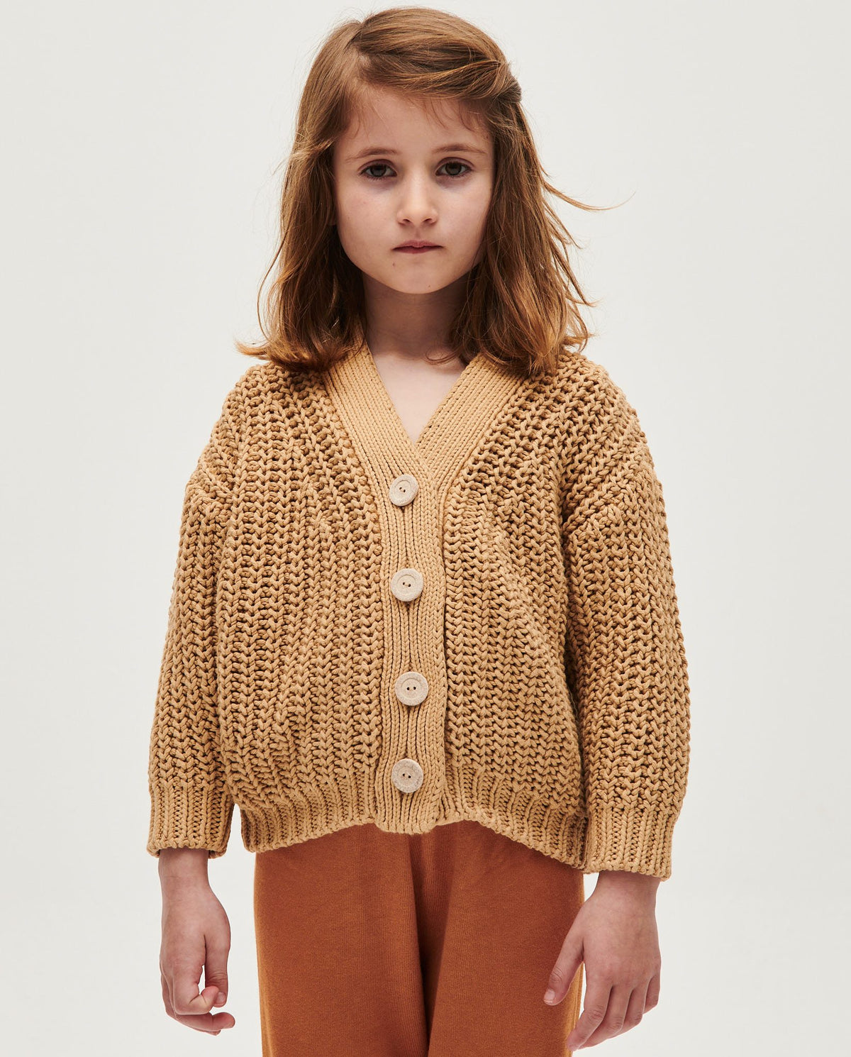 Babaà kids cardigan No18 in Chicory Root color, soft knit sweater with button closure, suitable for children.