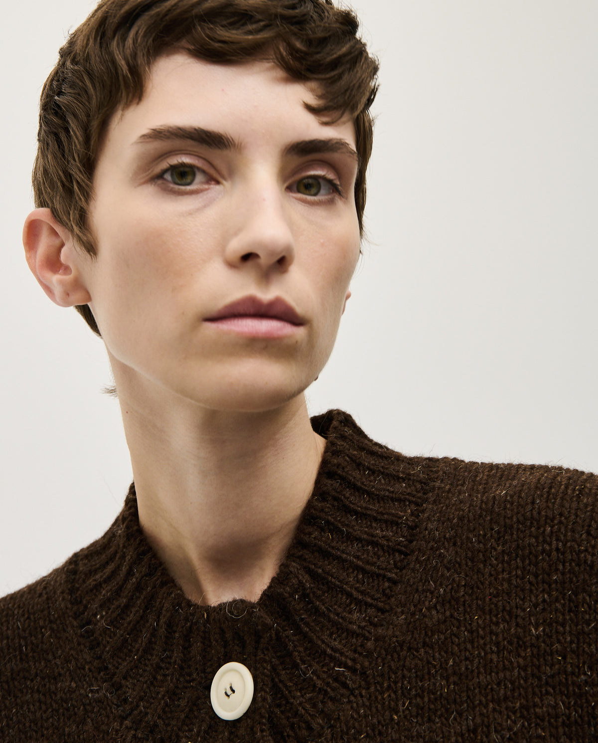 Babaà No11 Earth women's cardigan in soft knit fabric, showcasing a cozy, stylish design with earthy tones and button details.