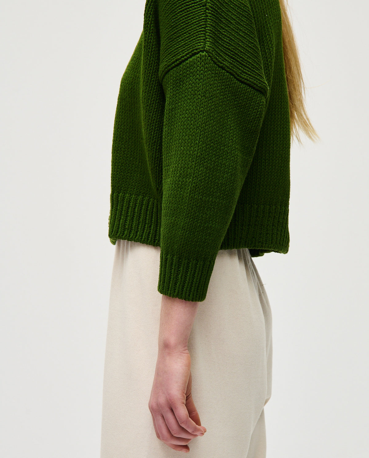 Babaà No14 Pine women's cardigan, soft knit fabric in pine green, featuring a cozy, relaxed fit and button-front design.