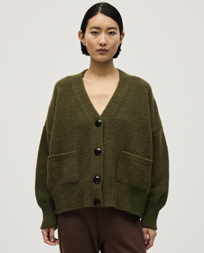 Babaà No17 Alga women's cardigan in soft knit fabric, featuring a relaxed fit and button closure, in a natural green color.