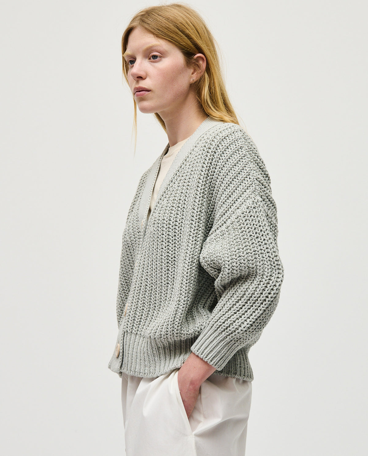 Babaà No18 Chalk women's cardigan featuring a soft, knit fabric in light chalk color, styled with long sleeves and a relaxed fit.