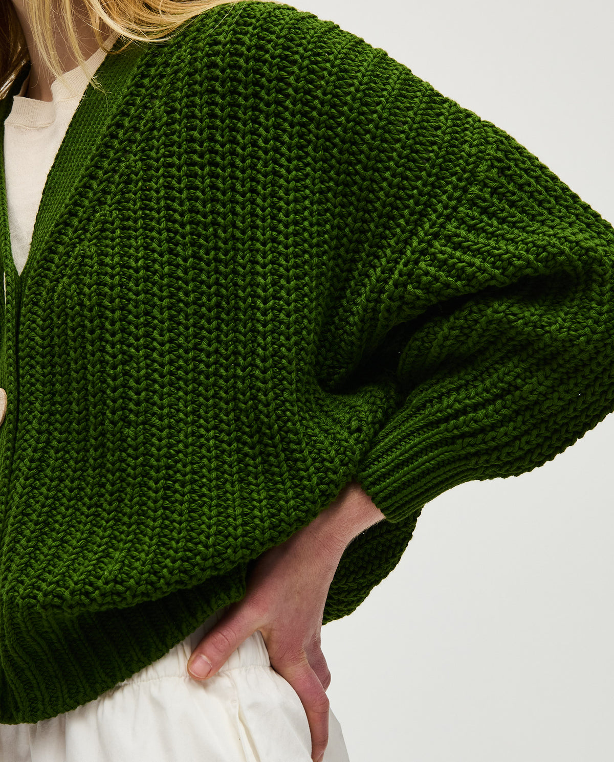 Babaà No18 Pine women's cardigan sweater in soft knit fabric, featuring a cozy, stylish design with a button-up front.