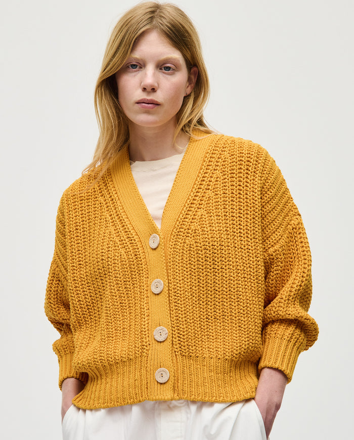 Babaà No18 Yolk women's cardigan featuring a soft, cozy knit with a relaxed fit and ribbed cuffs, perfect for casual wear.
