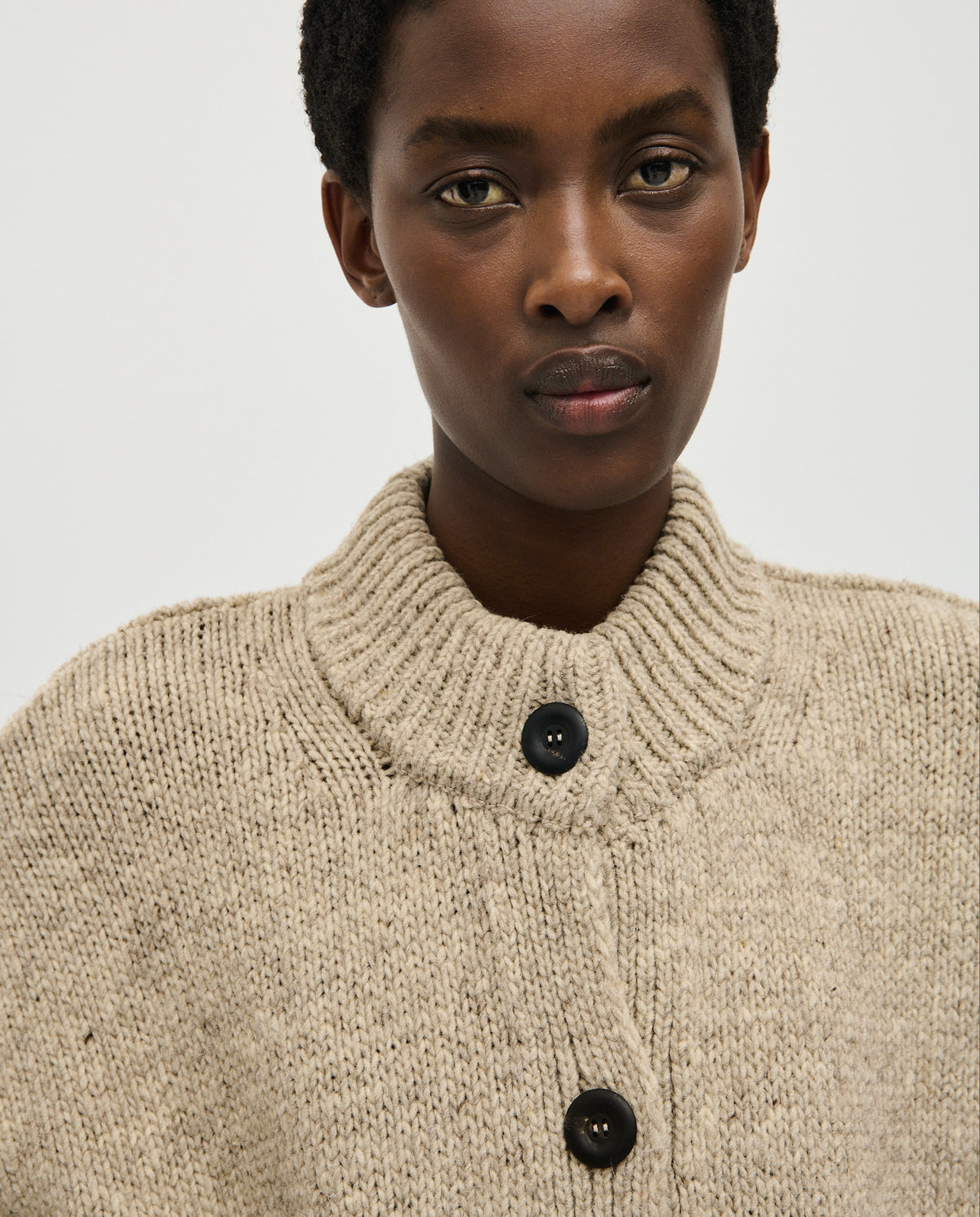 Babaà no23 Mist women's cardigan featuring soft fabric, relaxed fit, and stylish design, perfect for casual or layered outfits.