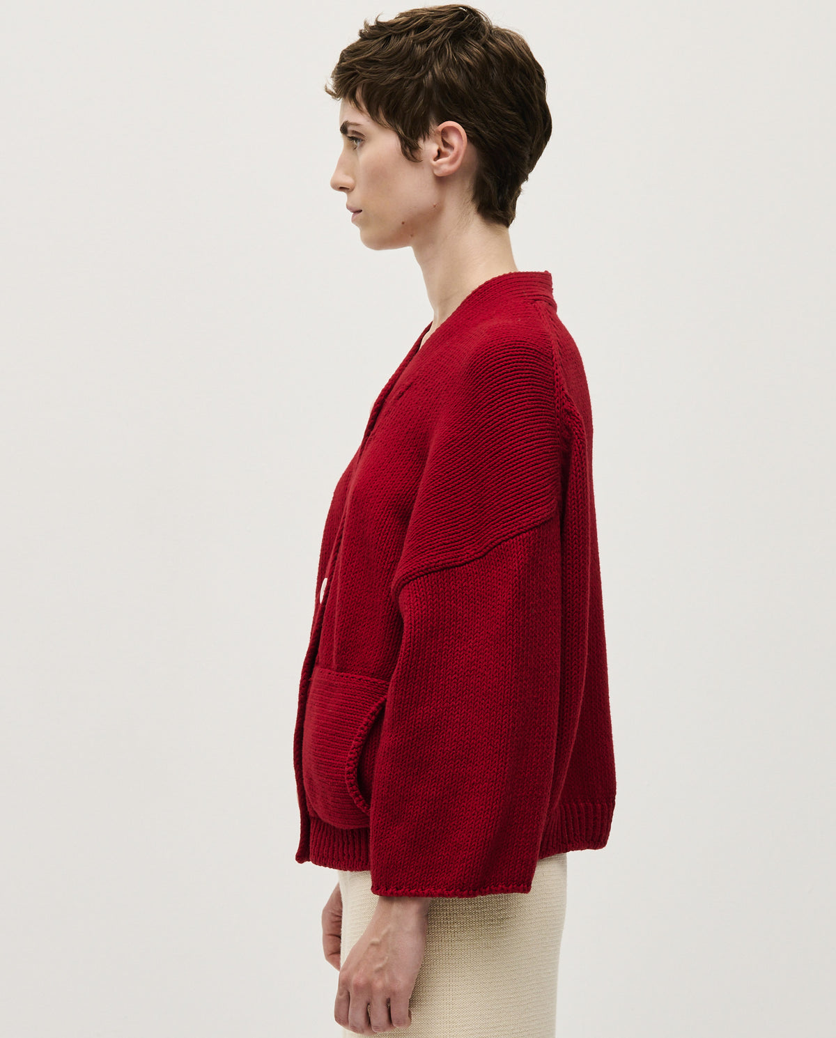 Babaà No26 Persephone women's cardigan in soft knit fabric, featuring a relaxed fit and button closure, shown on a woman.
