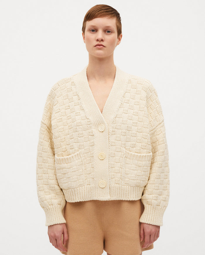 Babaà No3 natural women's cardigan, soft knit fabric, button-up front, long sleeves, and relaxed fit, in a neutral beige color.