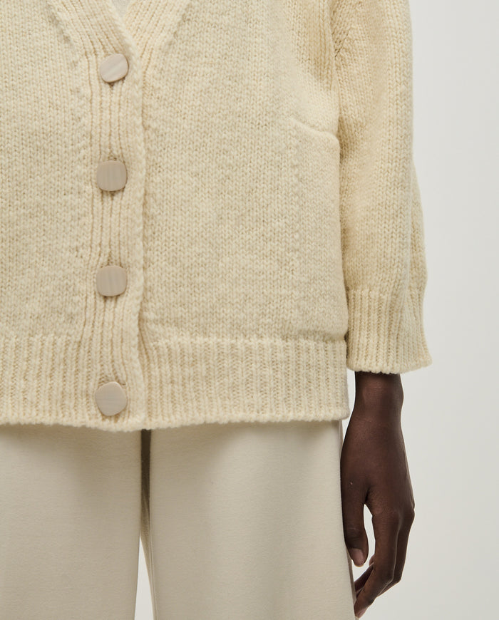 Babaà No51 natural women's cardigan featuring soft knit fabric and a relaxed fit, displayed on a model.