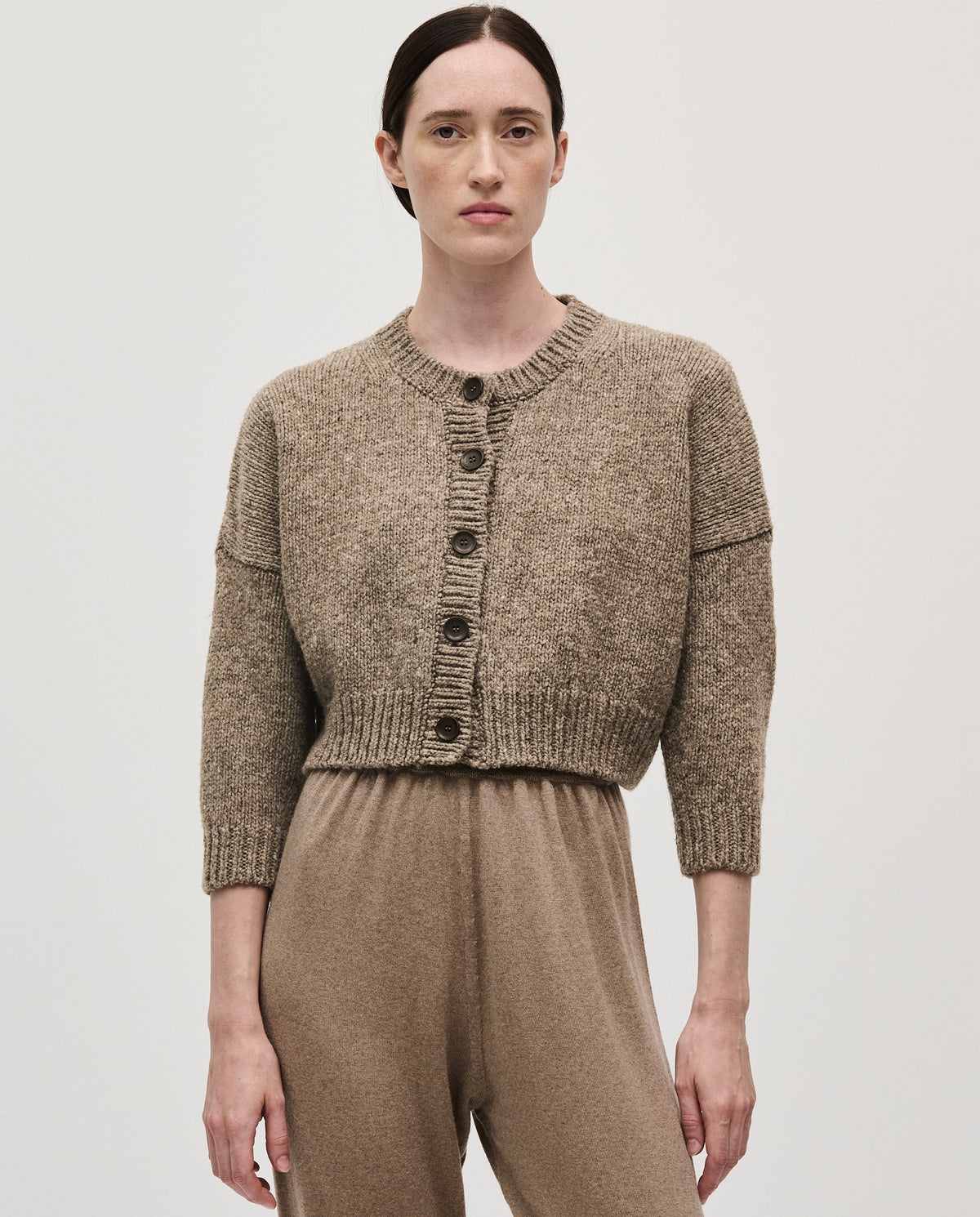 Babaà No61 dark mist women's cardigan featuring a soft knit fabric, long sleeves, and a relaxed fit.