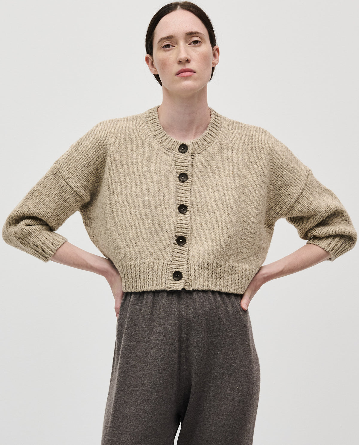 Babaà No61 Mist women's cardigan featuring soft knit fabric, open front design, and long sleeves, in a misty gray color.