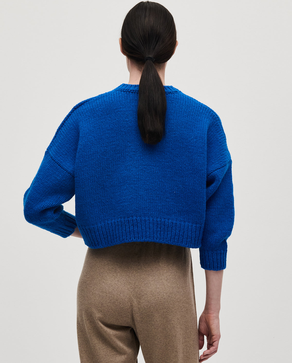 Babaà No61 Winterskies women's cardigan in soft knit, featuring a cozy design with buttons and ribbed details.