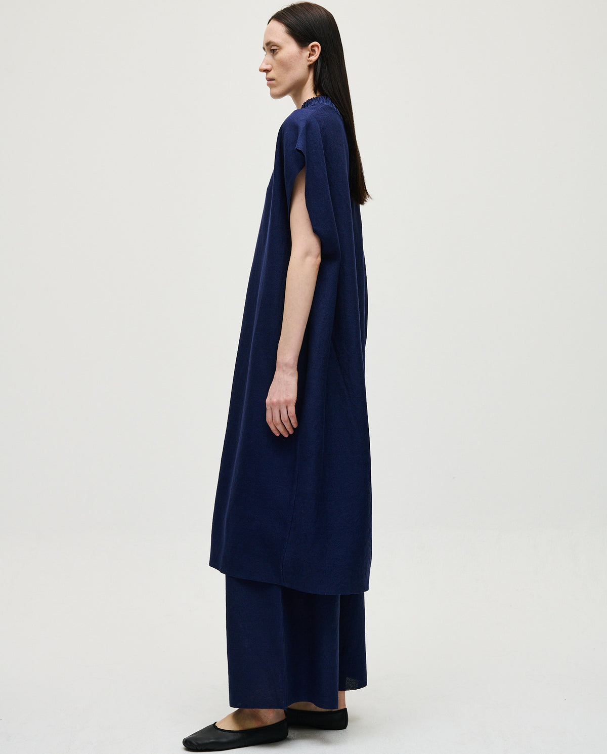 Navy Babaà Dress No60 for women, featuring elegant fabric and tailored fit, shown on a model.