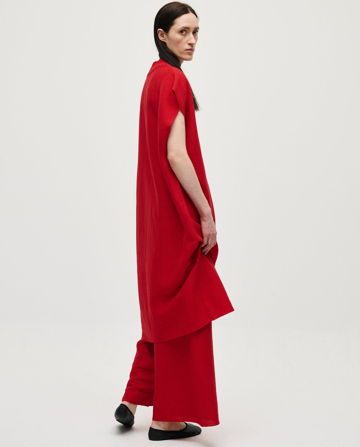 Red Babaà Dress No60 for women, featuring a stylish fit and vibrant color, shown on a model in a full-length shot.