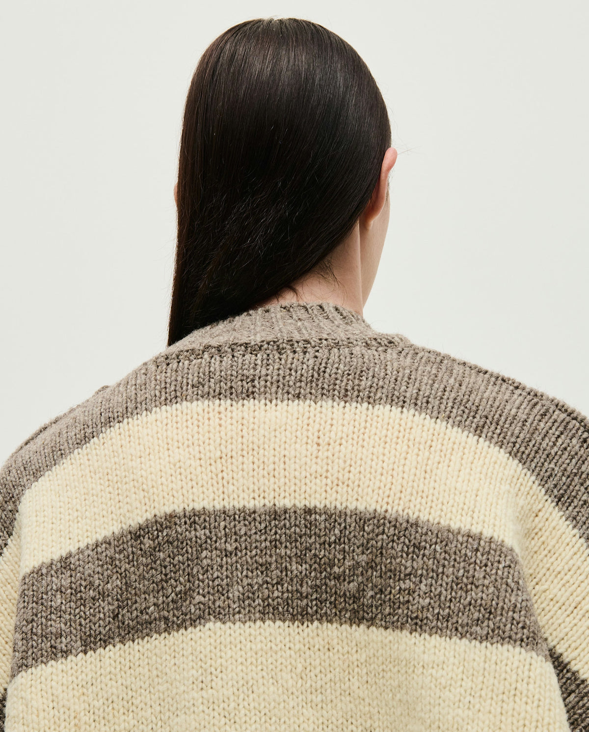 Babaà No40 Savannah jumper in soft fabric, featuring a stylish design with a cozy fit, ideal for casual wear.