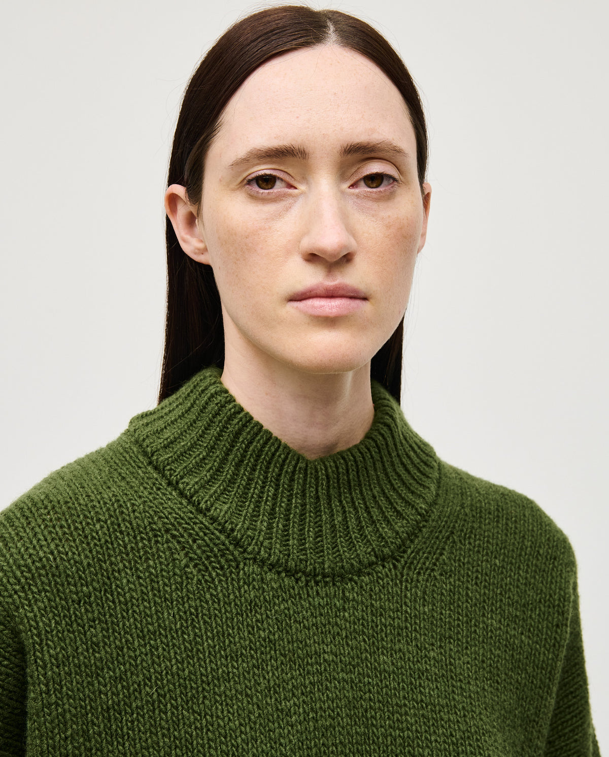 Babaà No15 Forest women's jumper in soft green, featuring cozy knit fabric and a relaxed fit, perfect for casual wear.