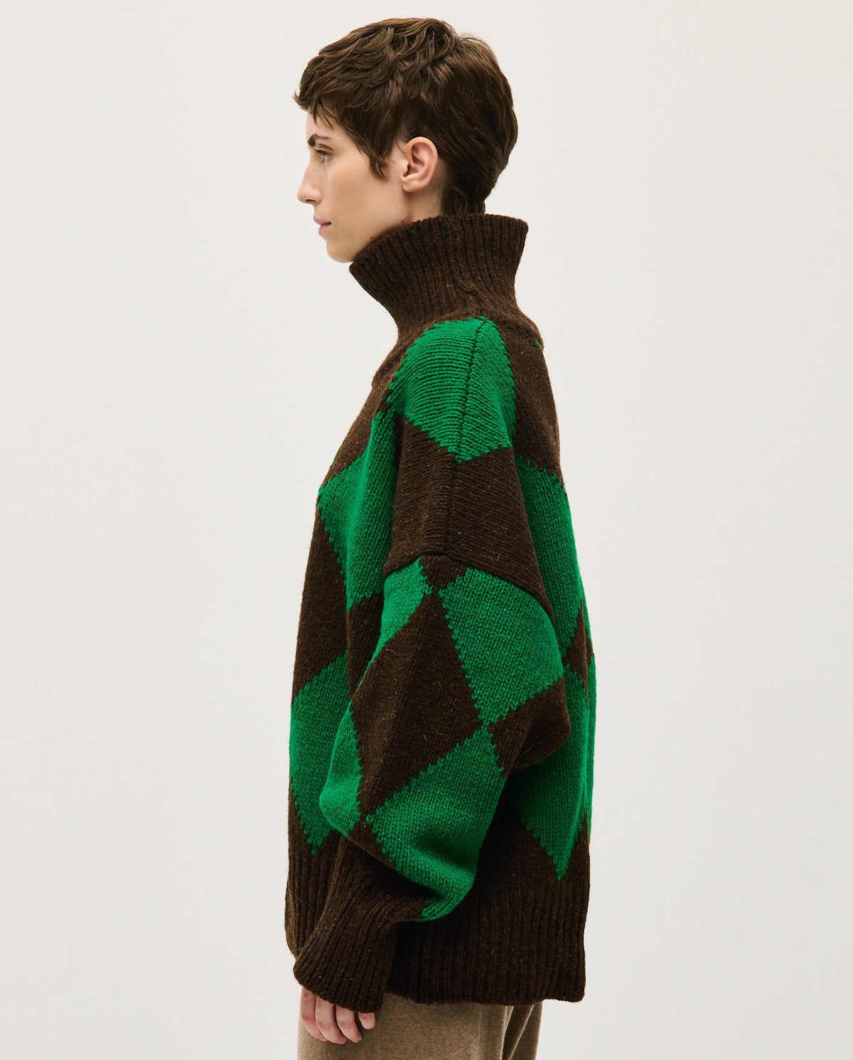 Babaà No17 Twilight women's jumper, soft knit fabric in a stylish twilight shade, shown on a model.