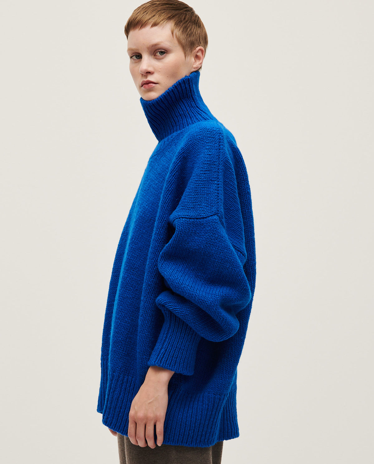 Babaà No17 Winterskies women's jumper in cozy knit, featuring a stylish winter design and relaxed fit.