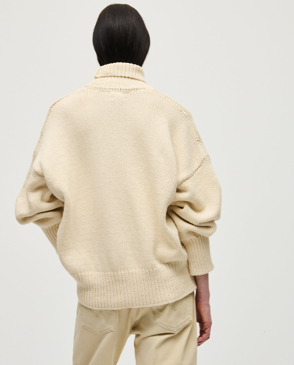Women’s Babaà No42 natural jumper, soft knit sweater in neutral beige, styled with casual look and long sleeves.