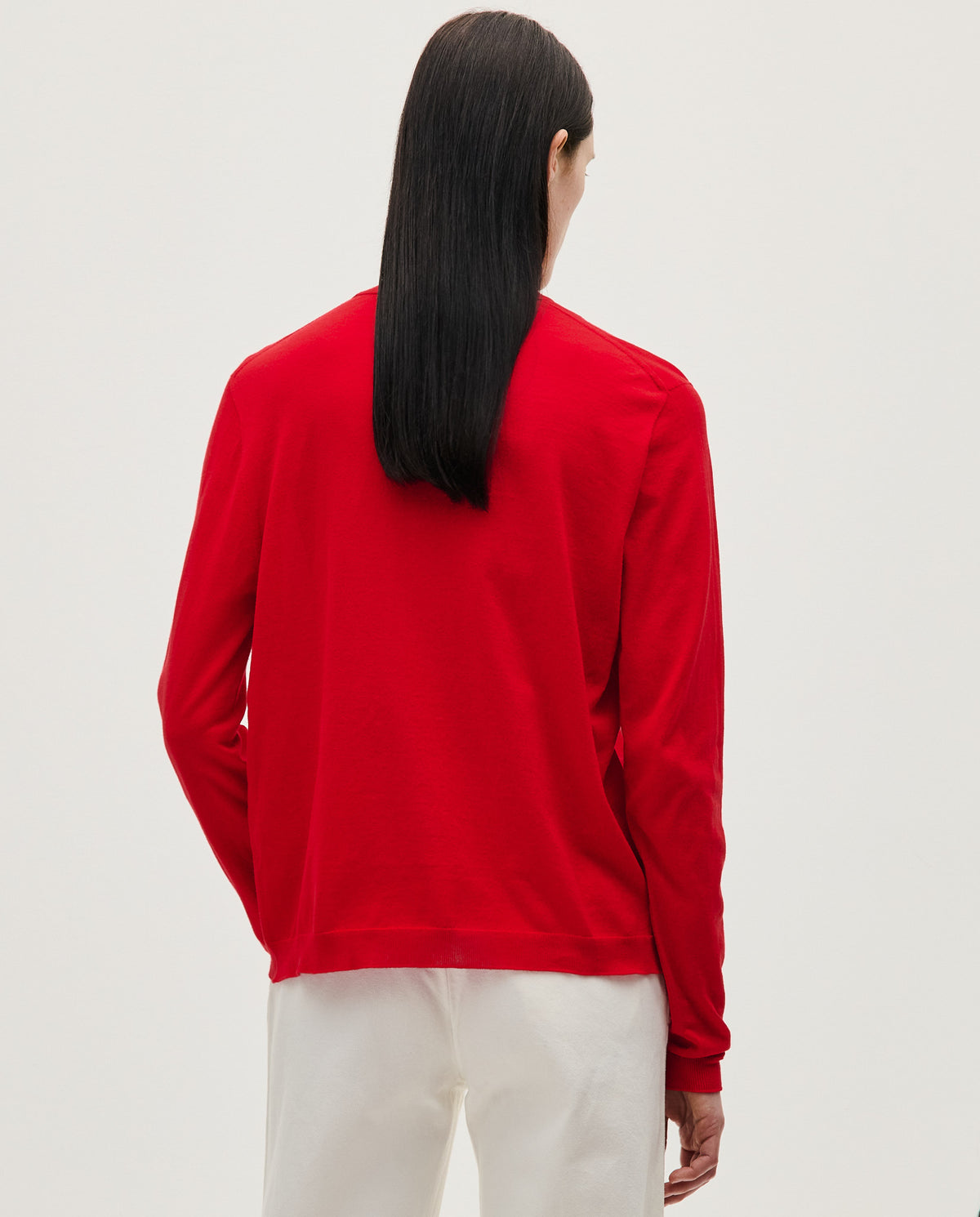 Red Babaà No50 women's jumper, shown in a cozy, stylish fit with long sleeves and a soft knit texture.