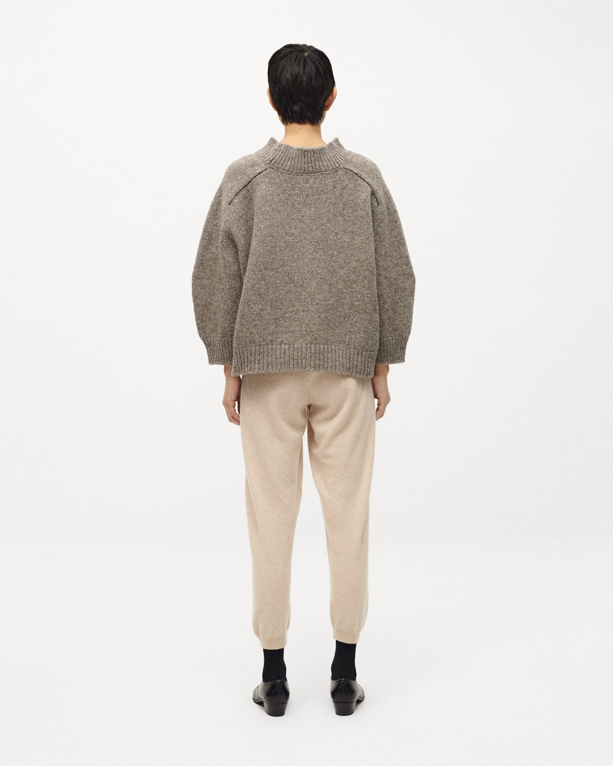 Babaà No51 dark mist women's jumper, soft knit fabric, featuring a relaxed fit and stylish design, shown on a model.