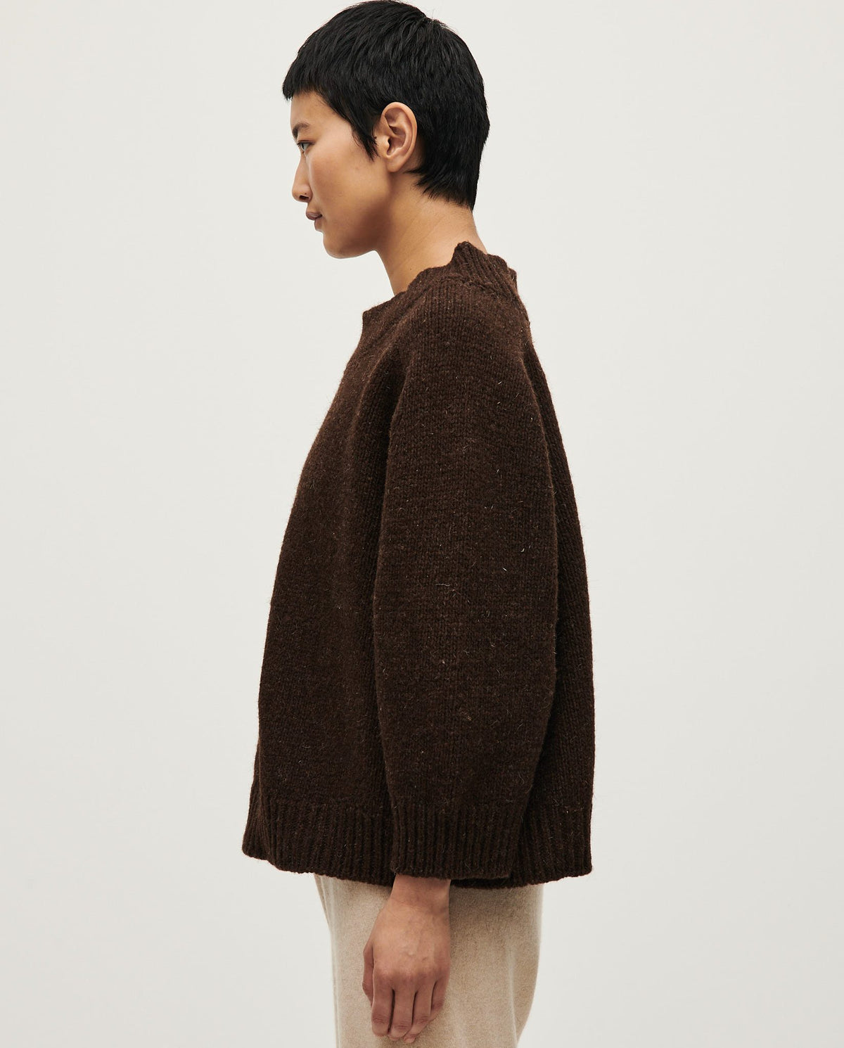 Babaà No51 Earth women's jumper in soft earthy tone, featuring a cozy fit and casual style, perfect for everyday wear.