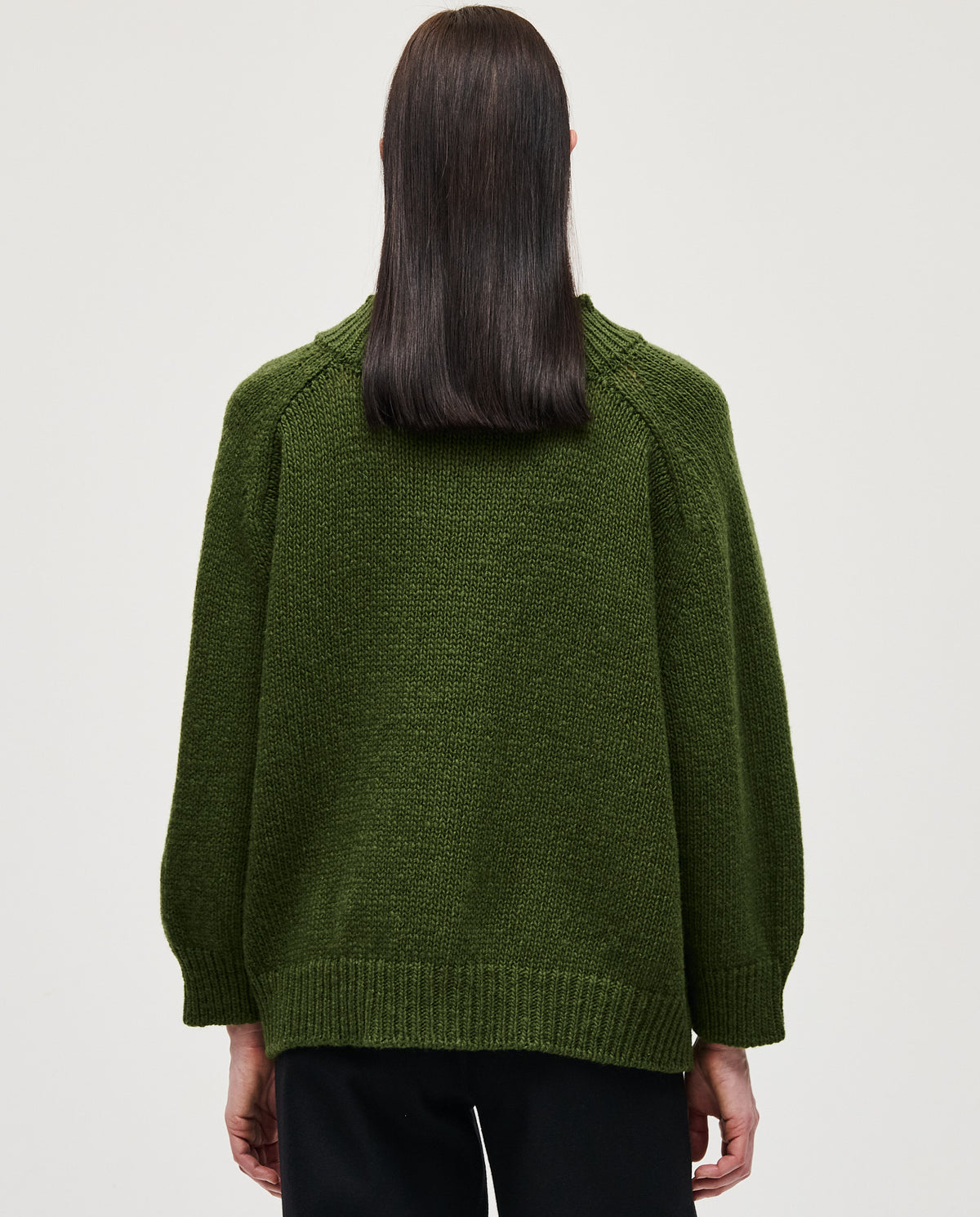 Babaà No51 Forest women's jumper in cozy green knit, featuring a relaxed fit and ribbed cuffs and hem.