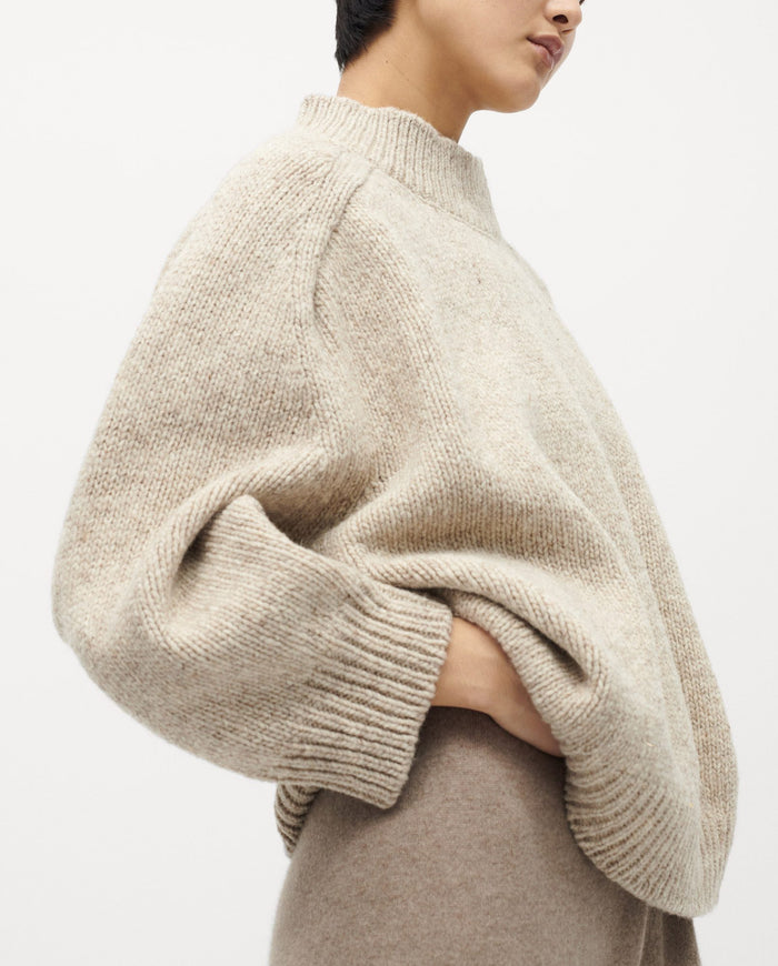 Light gray Babaà No51 Mist women's jumper with a relaxed fit, featuring soft knit fabric and a cozy, stylish design.