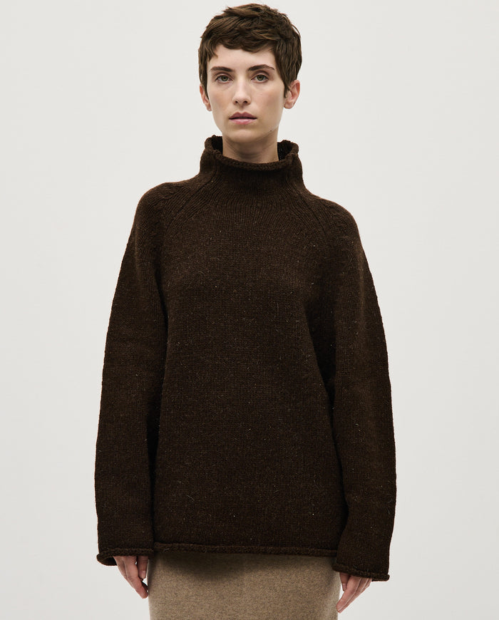 Babaà No81 Earth women's jumper in soft knit, featuring a relaxed fit and earthy tones, perfect for casual wear.