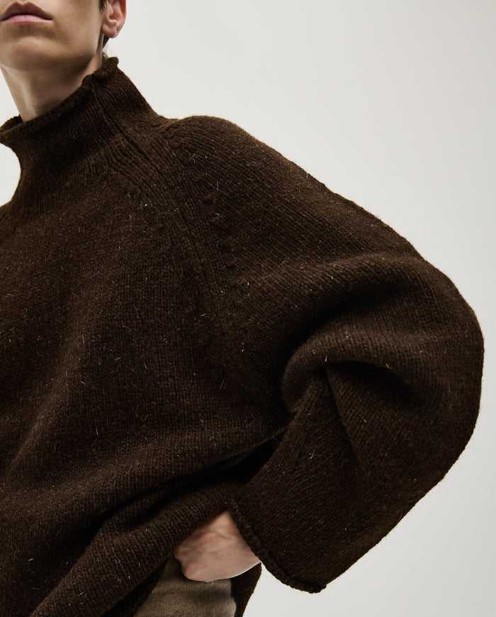 Babaà No81 Earth women's jumper in soft knit fabric, featuring a relaxed fit and earthy tone, suitable for casual wear.
