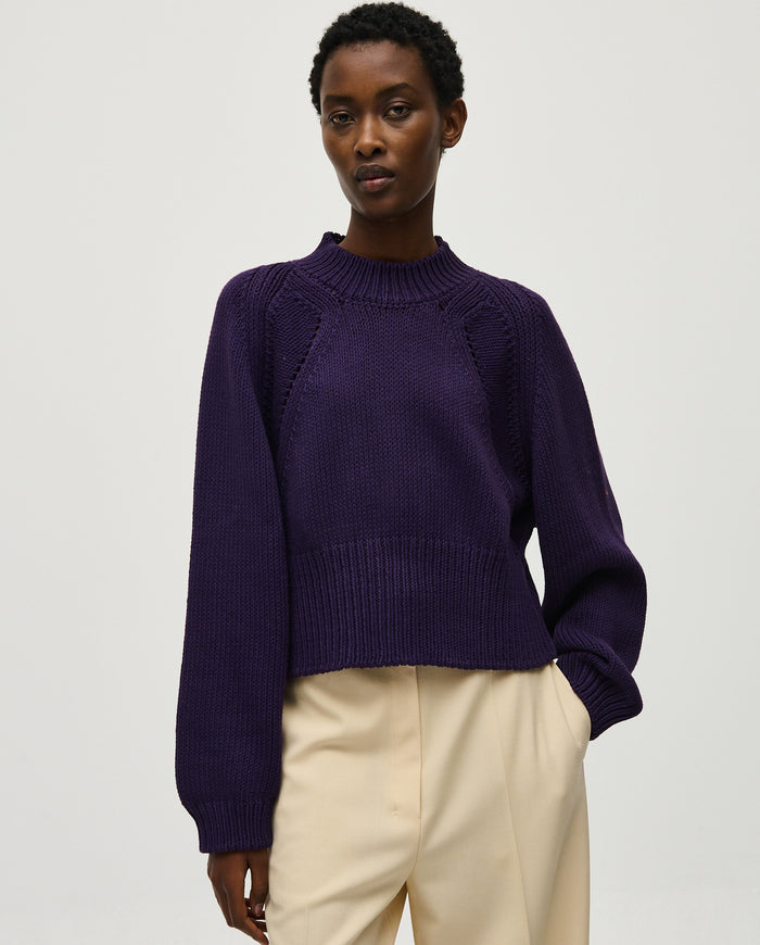 Babaà No86 Ridge women's jumper in soft knit fabric, featuring a cozy fit and stylish design, shown in a neutral color.