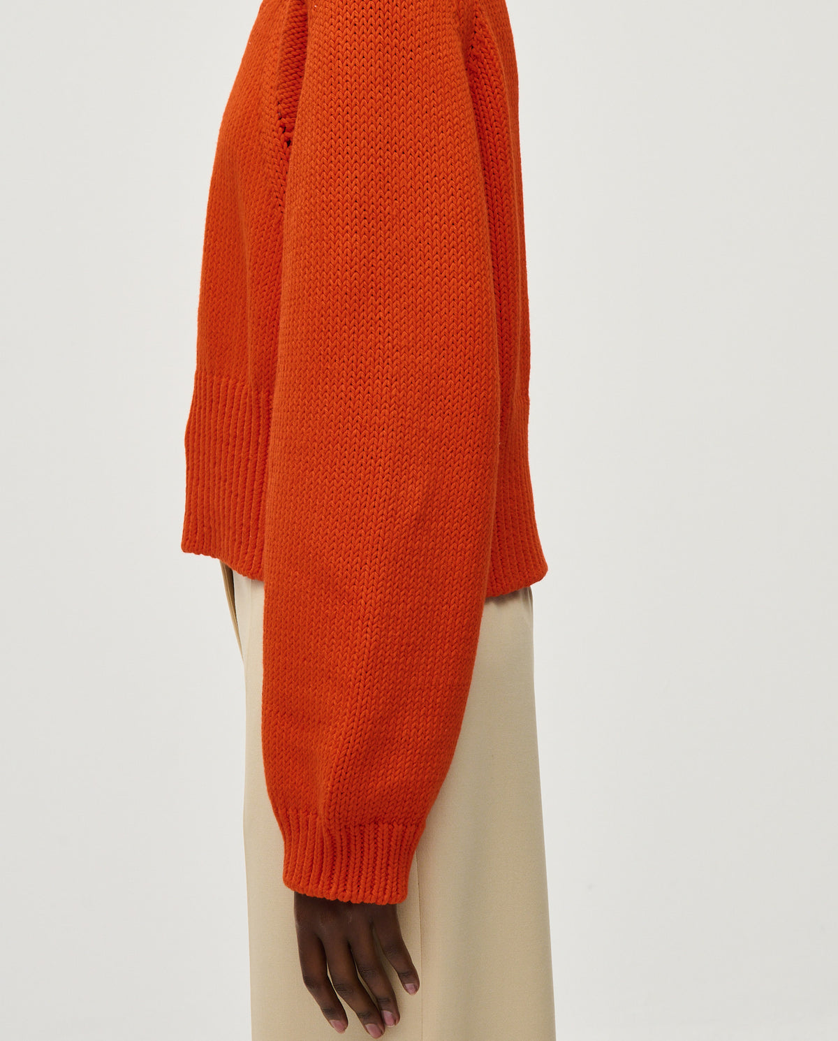 Babaà No86 summer flame jumper worn by a woman, featuring a bright flame pattern in a casual, stylish summer outfit