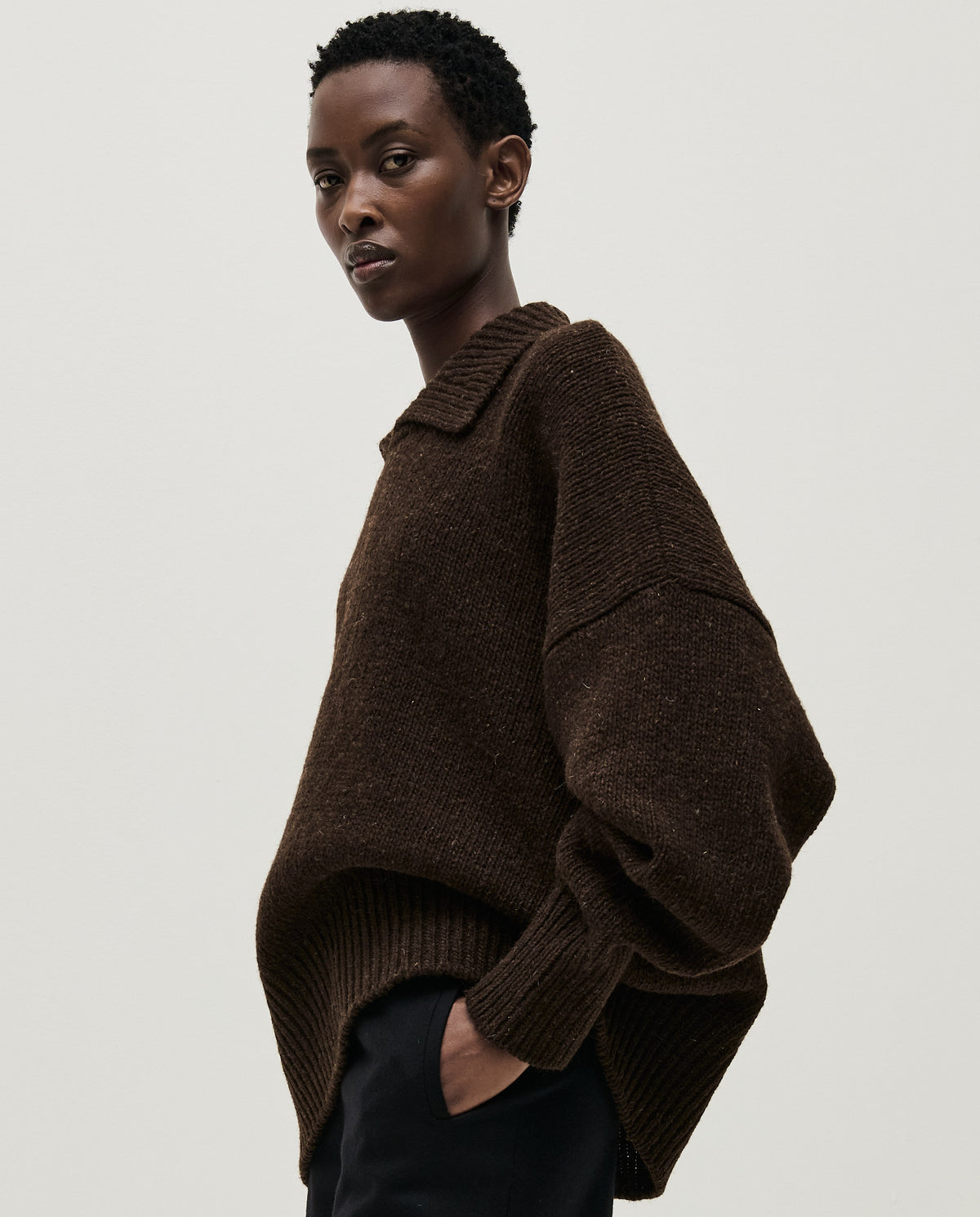 Babaà No90 Earth jumper for women, soft knit sweater in earthy tone, styled casually with long sleeves and a relaxed fit.
