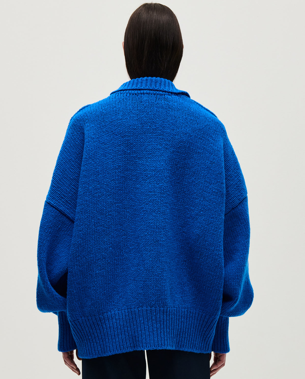 Babaà No90 Winterskies women's jumper in cozy knit, featuring a relaxed fit and winter-inspired pattern, perfect for cold weather.