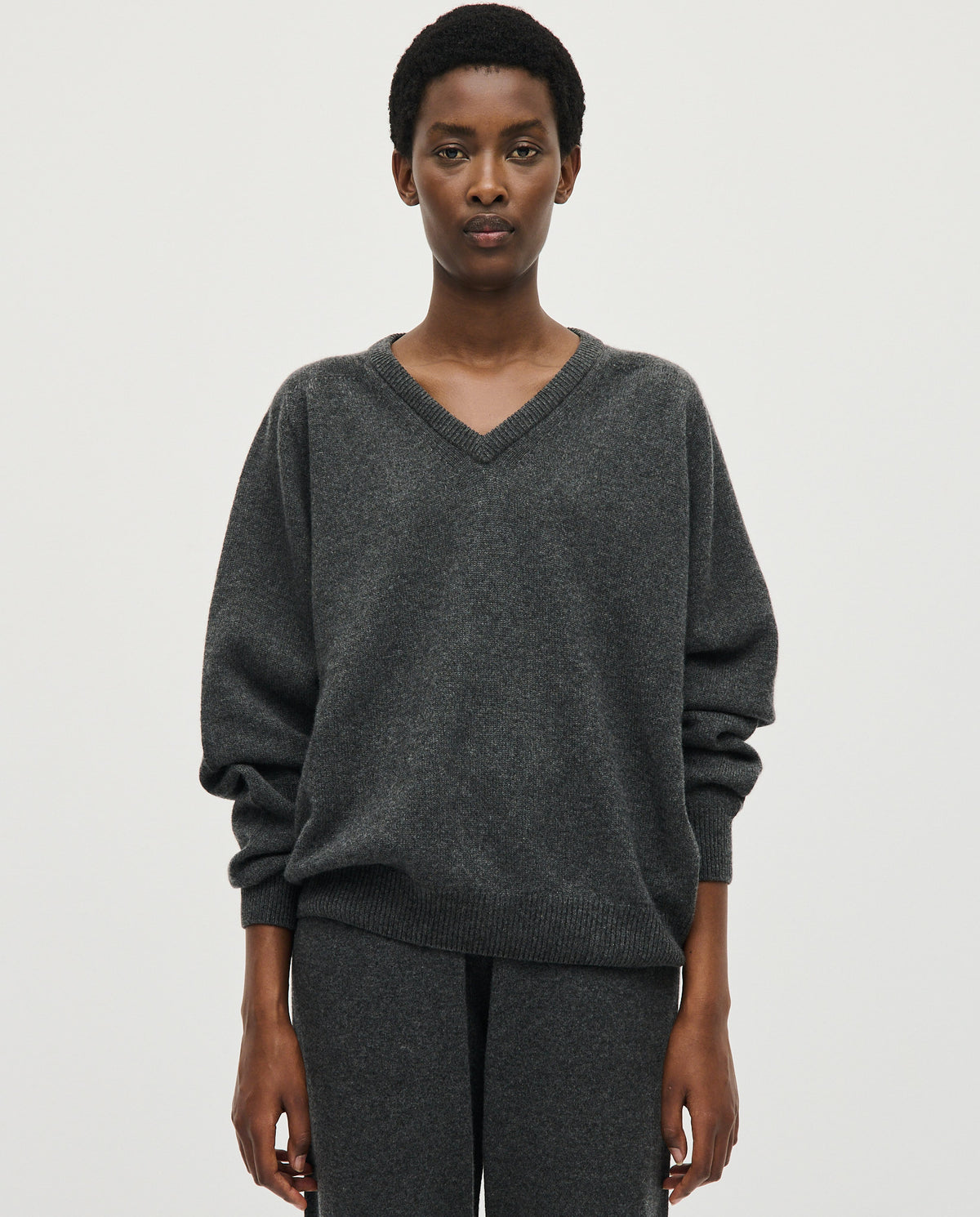 Babaà No91 Lápiz women's jumper in a fitted style, shown in a neutral color, designed for casual and stylish wear.