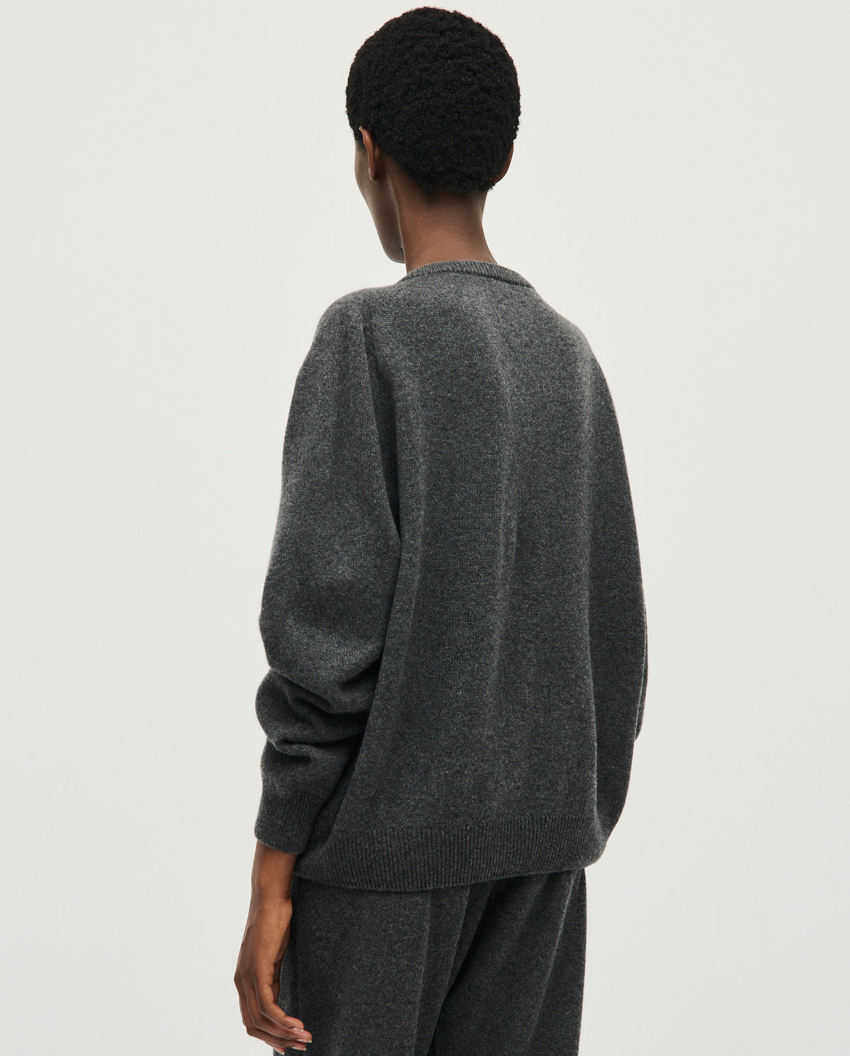 Babaà No91 Jumper for women in a sleek pencil style, featuring a fitted silhouette and soft fabric in a modern design.