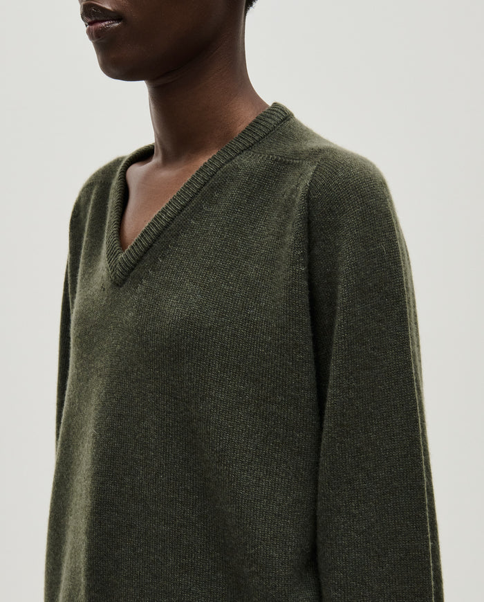 Babaà No91 Taiga women's jumper, cozy knit sweater in earthy tones, featuring a relaxed fit and textured design.