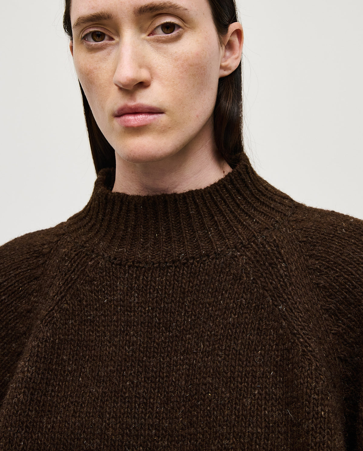 Babaà No95 Earth women's jumper in soft knit fabric, featuring a relaxed fit and earthy tone, ideal for casual wear.