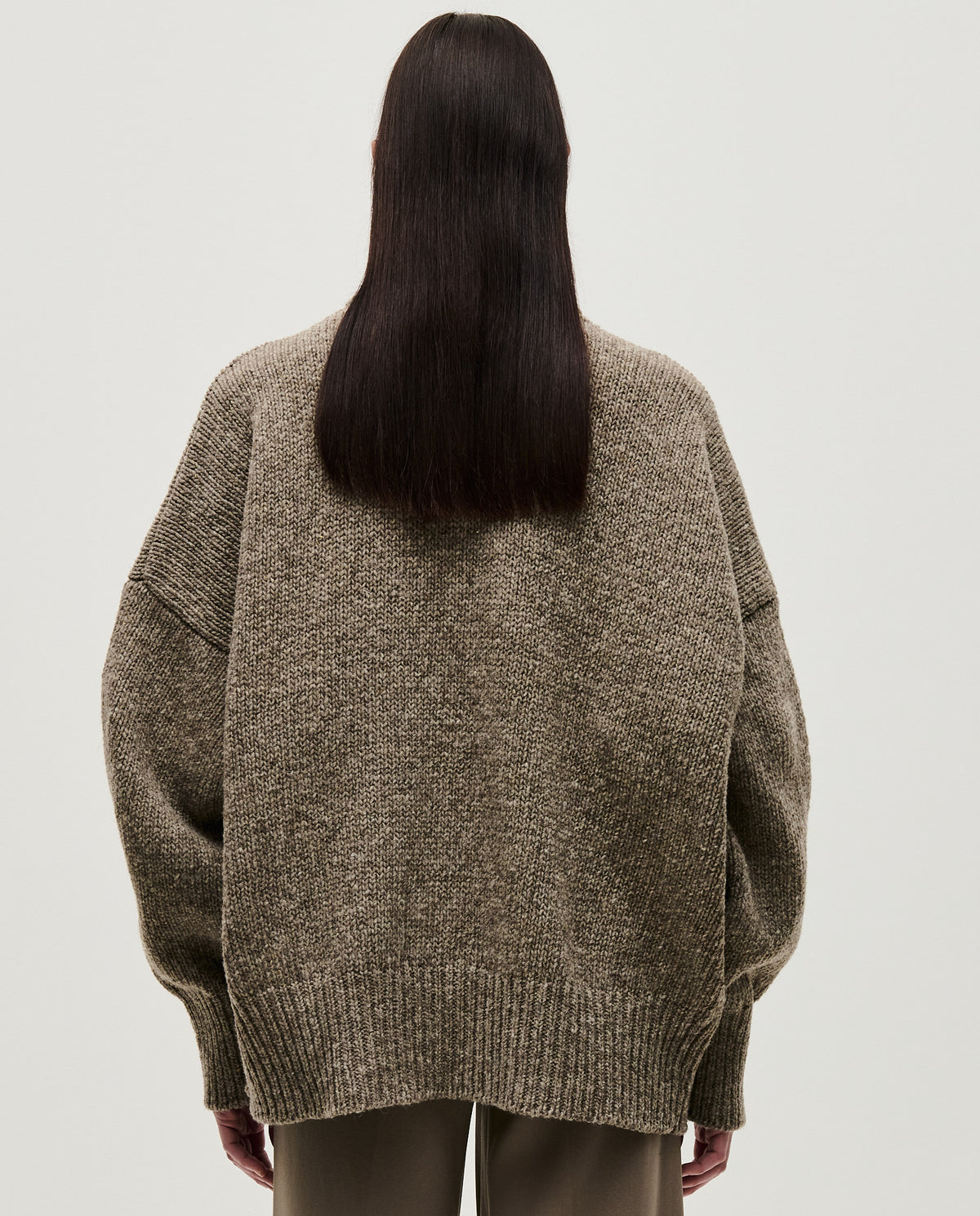 Babaà No97 dark mist women's jumper, soft knit fabric, relaxed fit, with long sleeves and round neckline.