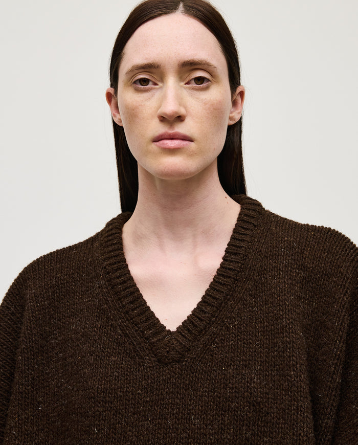 Babaà No97 Earth women's jumper in soft knit, featuring a relaxed fit and earthy tone, suitable for casual and cozy outfits.