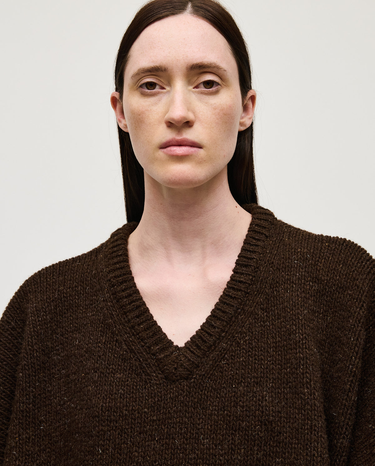 Babaà No97 Earth women's jumper in soft knit, featuring a relaxed fit and earthy tone, suitable for casual and cozy outfits.