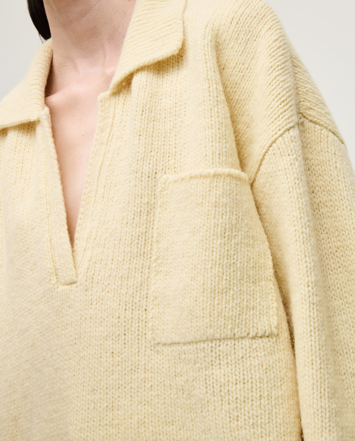 Women’s Polo No93 Natural by Babaà, featuring a stylish natural-colored polo shirt with a classic fit and collar.