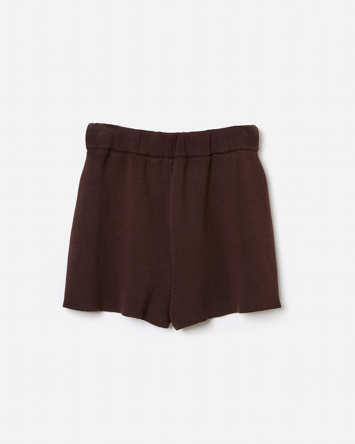 Silhouette of Babaà No35 Husk shorts worn by a woman, showcasing casual stylish shorts in a natural pose.