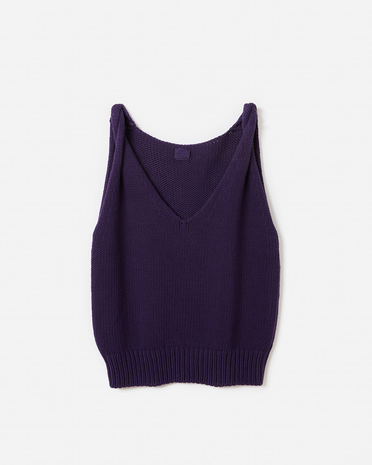 Silhouette of a woman wearing the Babaà Top No88 Ridge, showcasing its stylish design and fit.