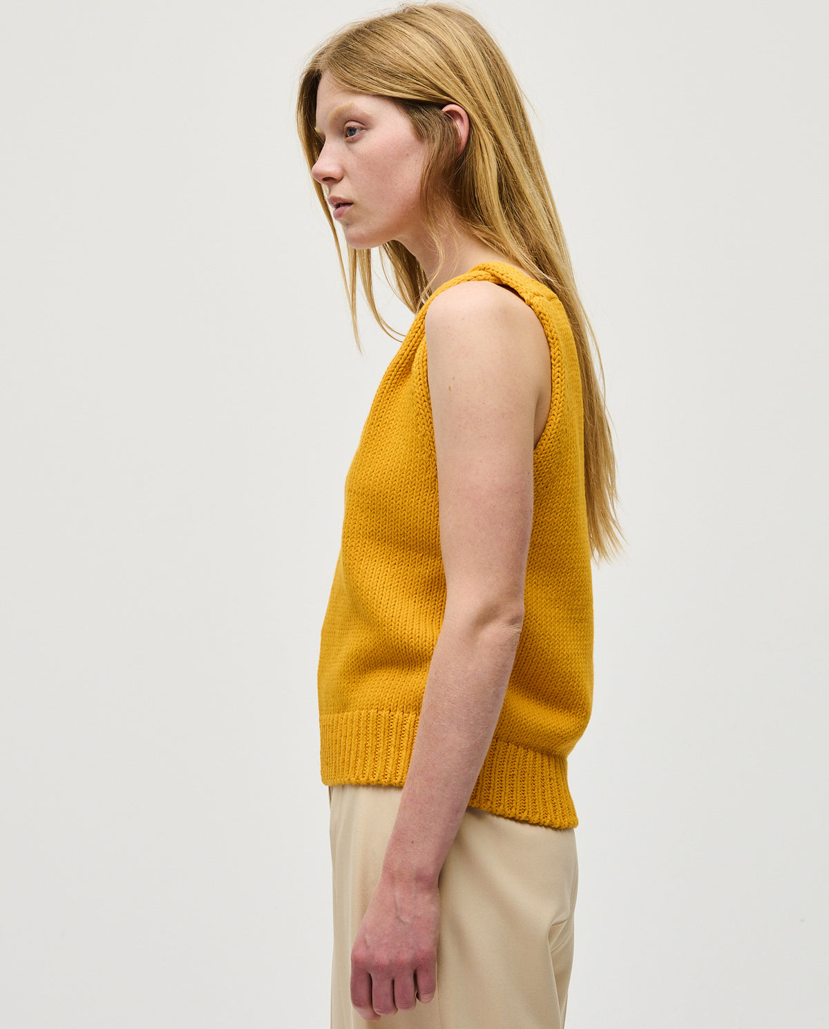 Babaà Top No88 Yolk, stylish women's sleeveless top in vibrant yellow, featuring a relaxed fit and modern design.