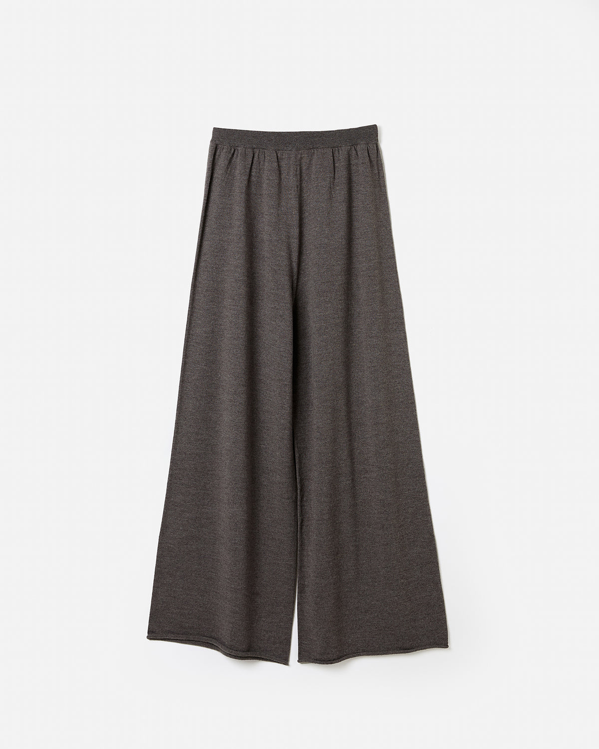 Babaà No94 Volcán women's trousers in silhouette view, showcasing the stylish design and fit of these fashionable pants.