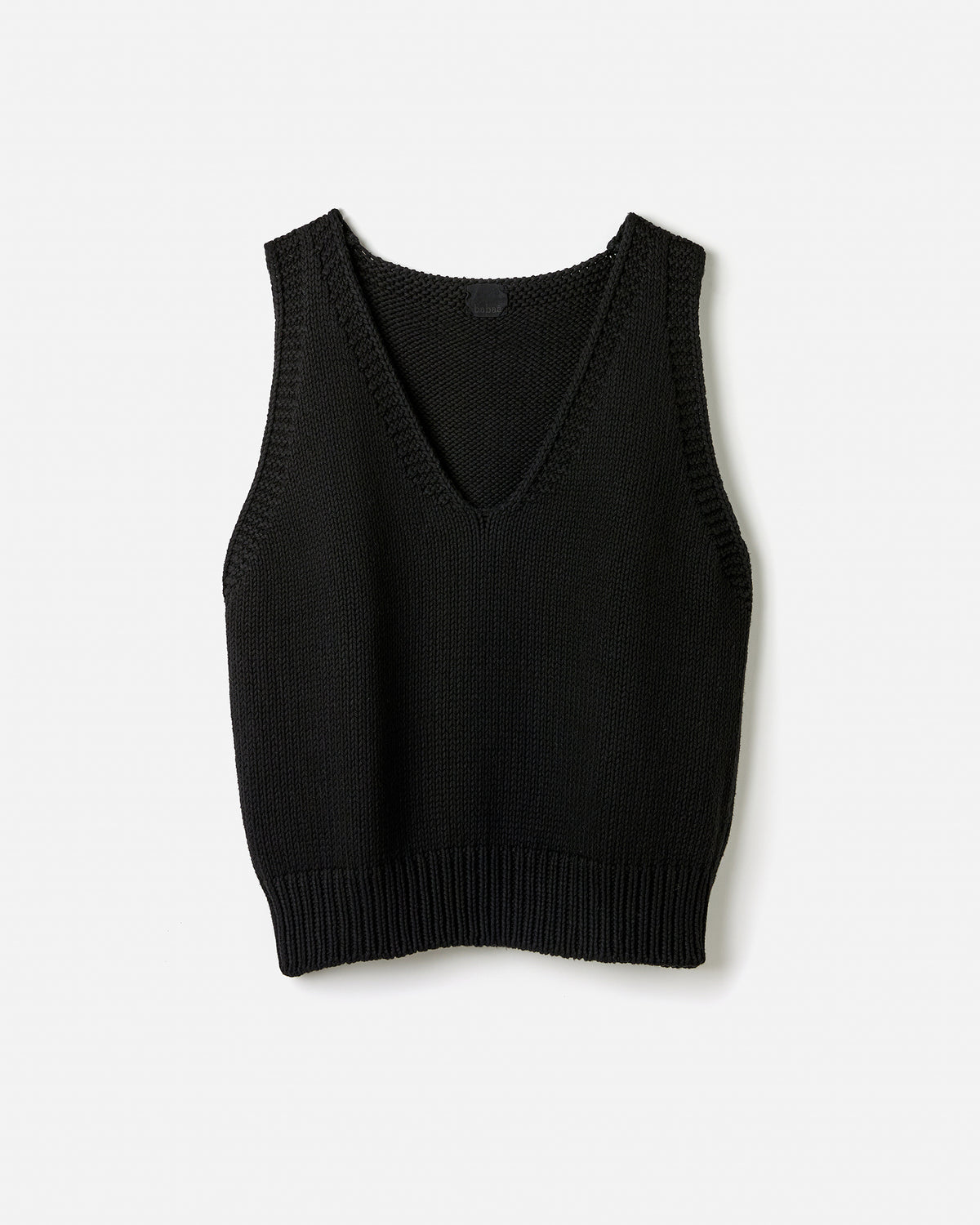 Black Babaà No24 women's vest shown in silhouette, highlighting its sleek, fitted design and lightweight fabric.