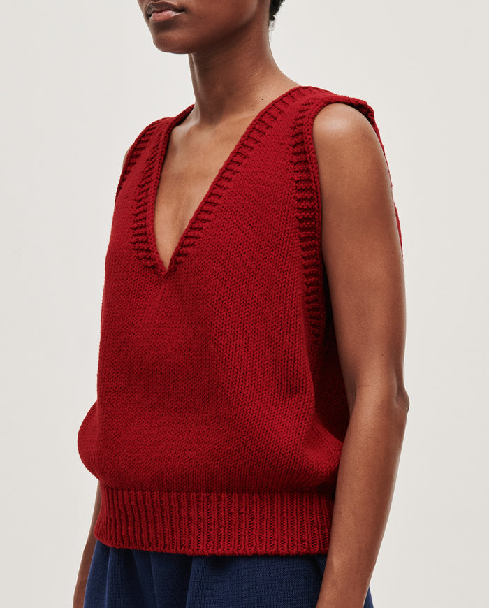 Babaà No24 Persephone women's vest in soft fabric, featuring a stylish sleeveless design with a fitted silhouette.