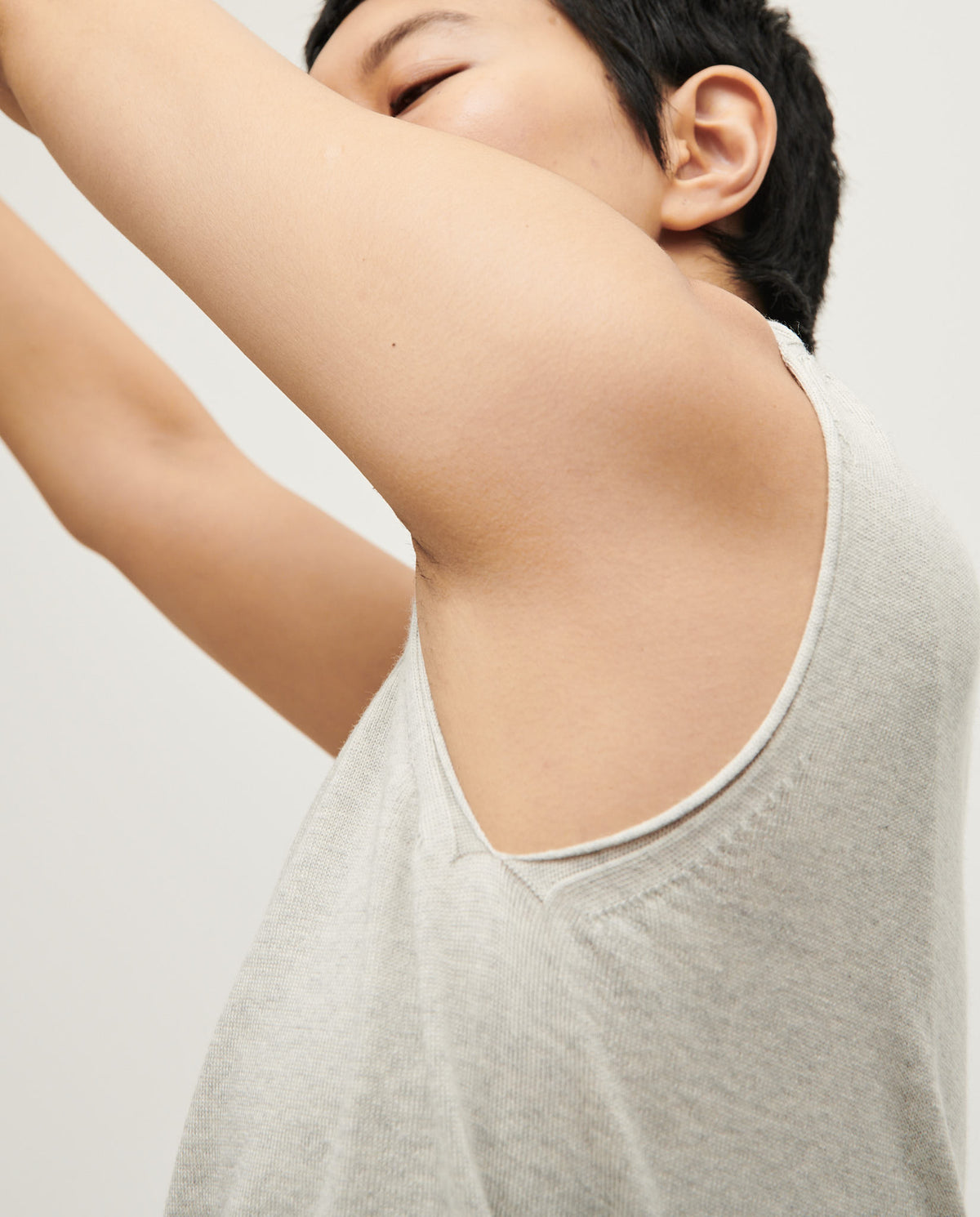 Babaà Vest No25 Estrella for women, featuring a stylish star pattern, lightweight fabric, and a comfortable fit.