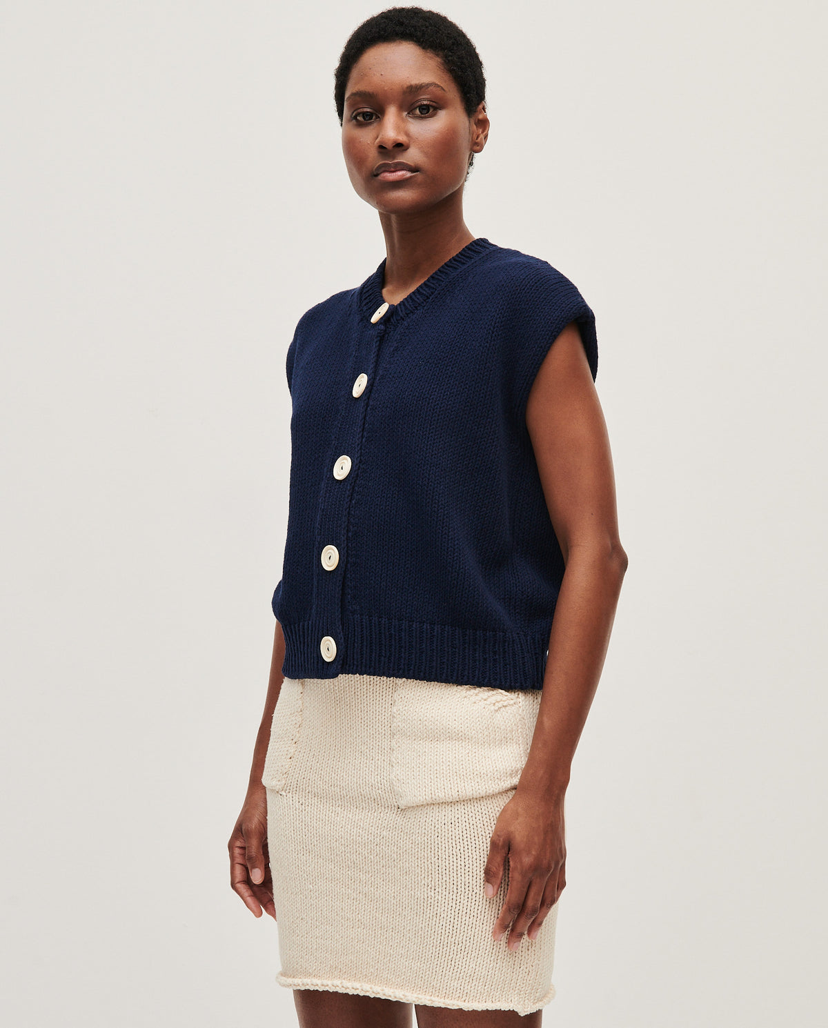 Navy Babaà No26 women's vest featuring a sleek design, displayed on a model showcasing the lightweight fabric and stylish fit.