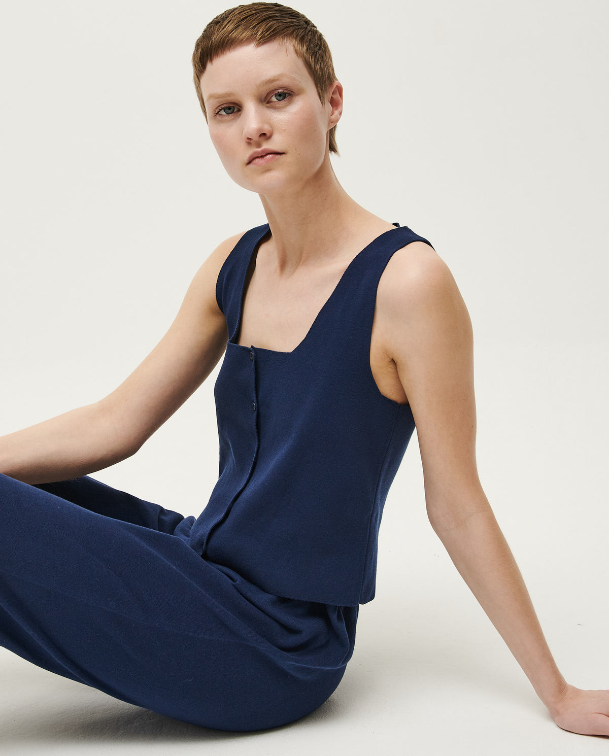 Blue Babaà No39 women's vest displayed on a model, showcasing its stylish fit and fabric texture.
