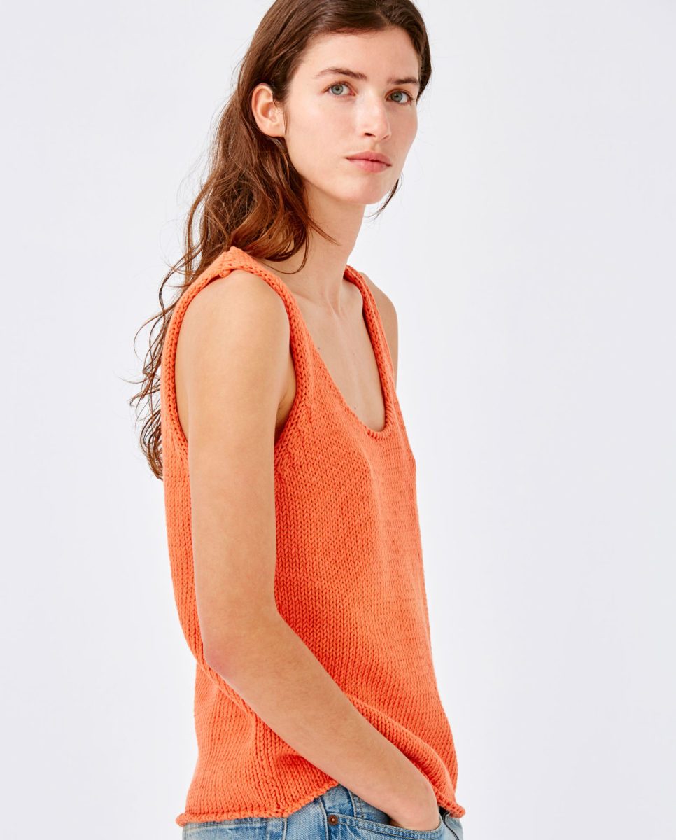 top-woman-no1-coral-1